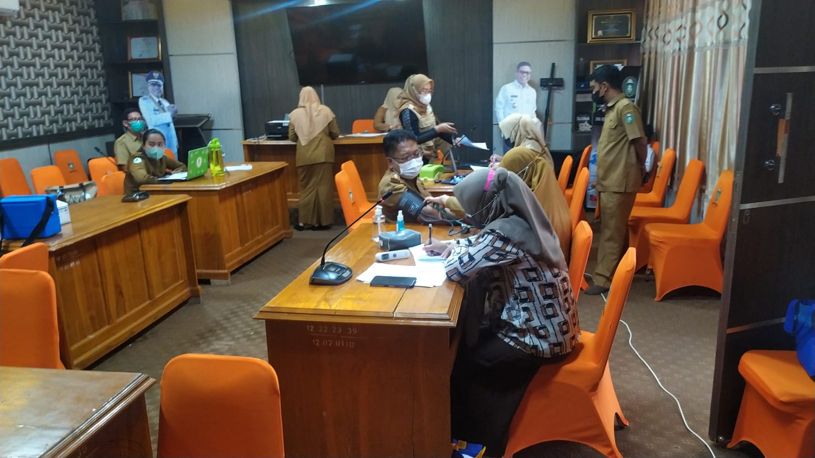 Pimpinan dan Jajaran Bappeda Parepare Kompak Vaksinasi Booster 